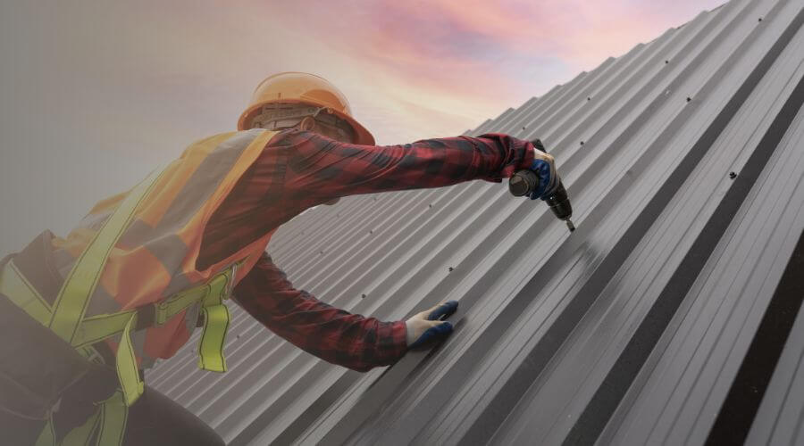 Expert flood damage restoration services in Iola, WI